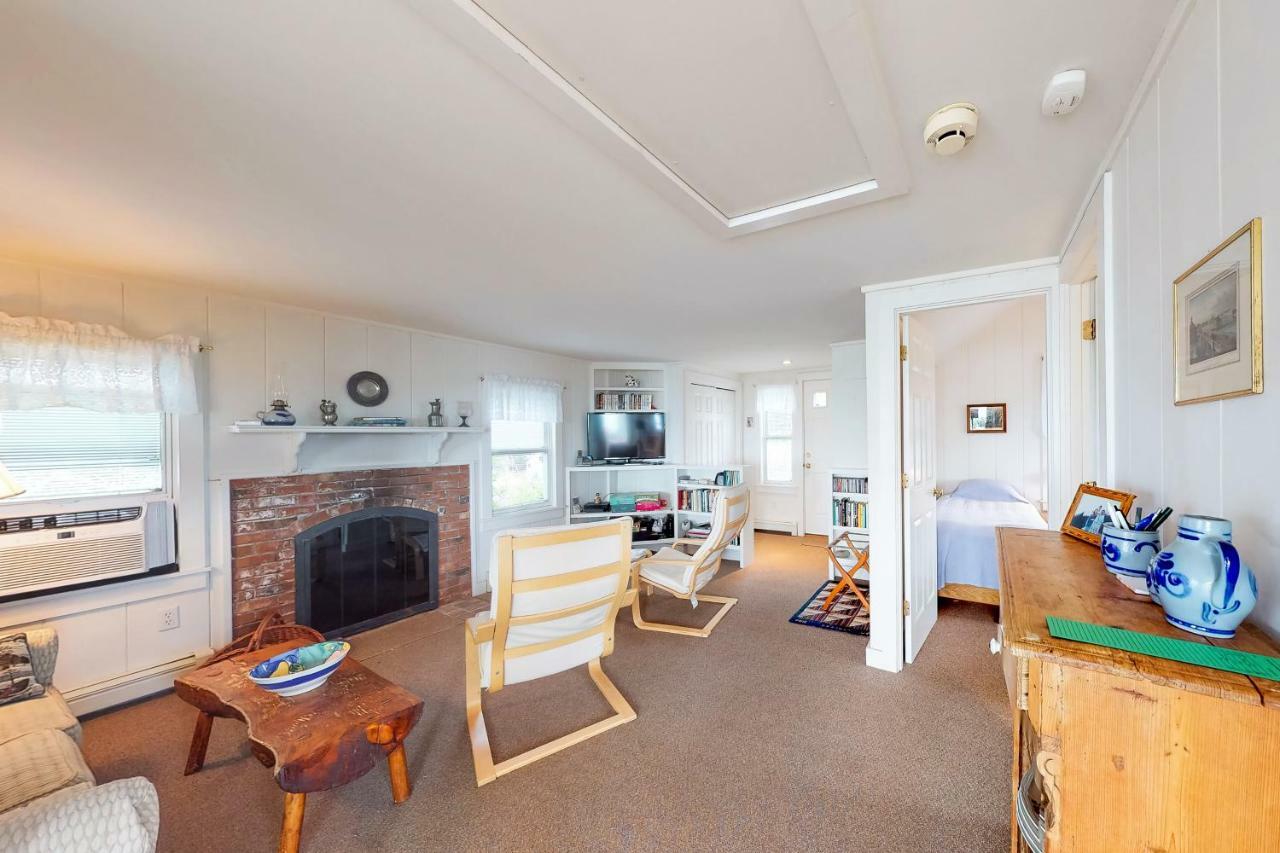 2 Bed 1 Bath Vacation Home In 伊斯特姆 外观 照片